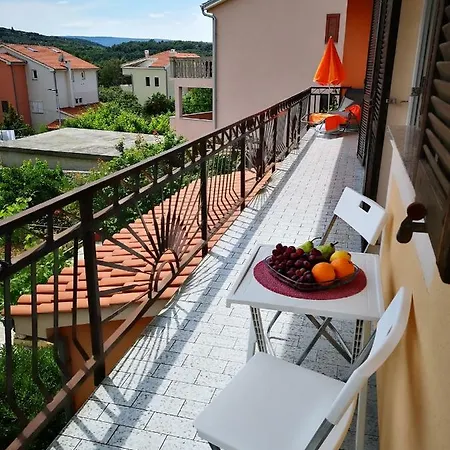 Naomi's Sunshine شقة