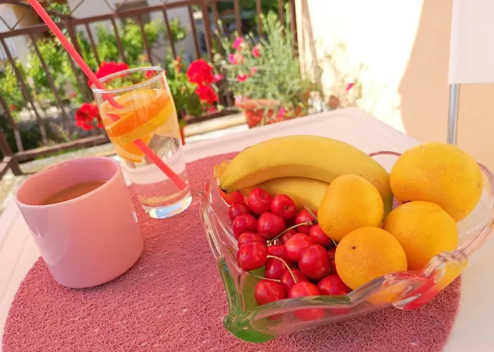 Naomi's Sunshine Apartamento *