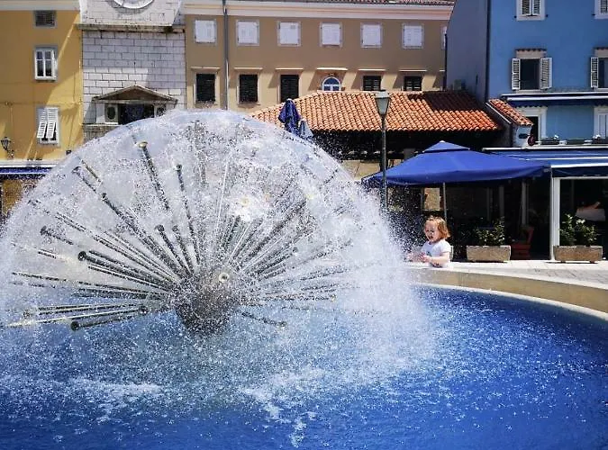 Naomi's Sunshine Daire